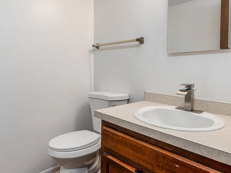 5808 Okemos Rd — Photo 6