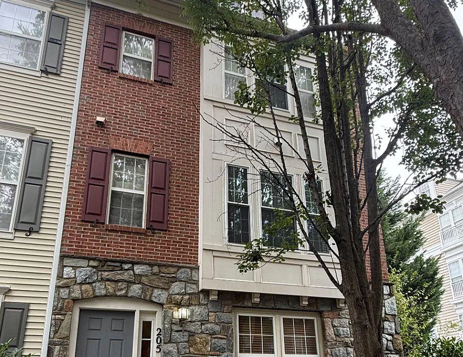 205 Garden View Way