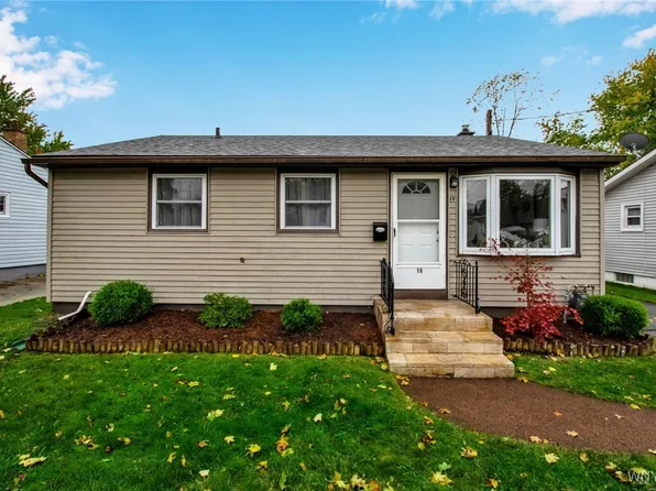 19 Blick St, Sloan, NY 14212