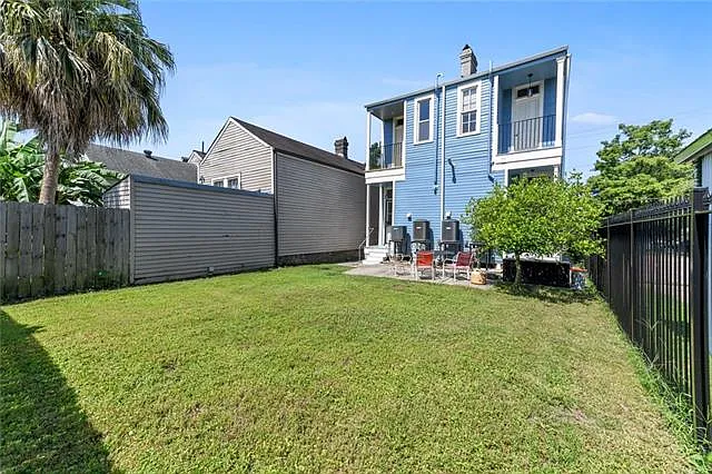 2221 General Pershing St — Photo 16