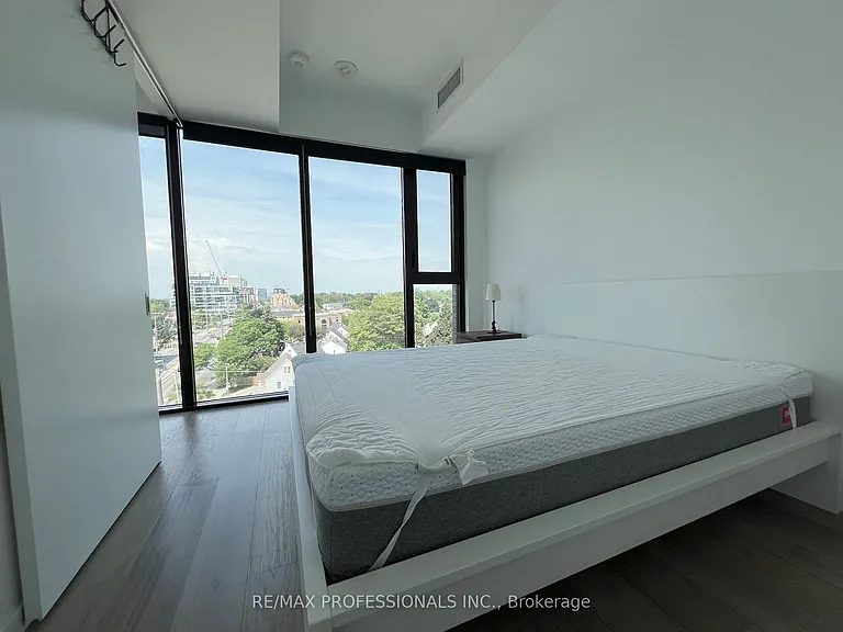 7 Smith Cres #619 — Photo 31