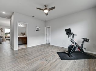 101 Fort William St, Hutto, TX 78634