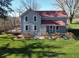 1070 Chimney Rock Rd, Waterville, IA 52170