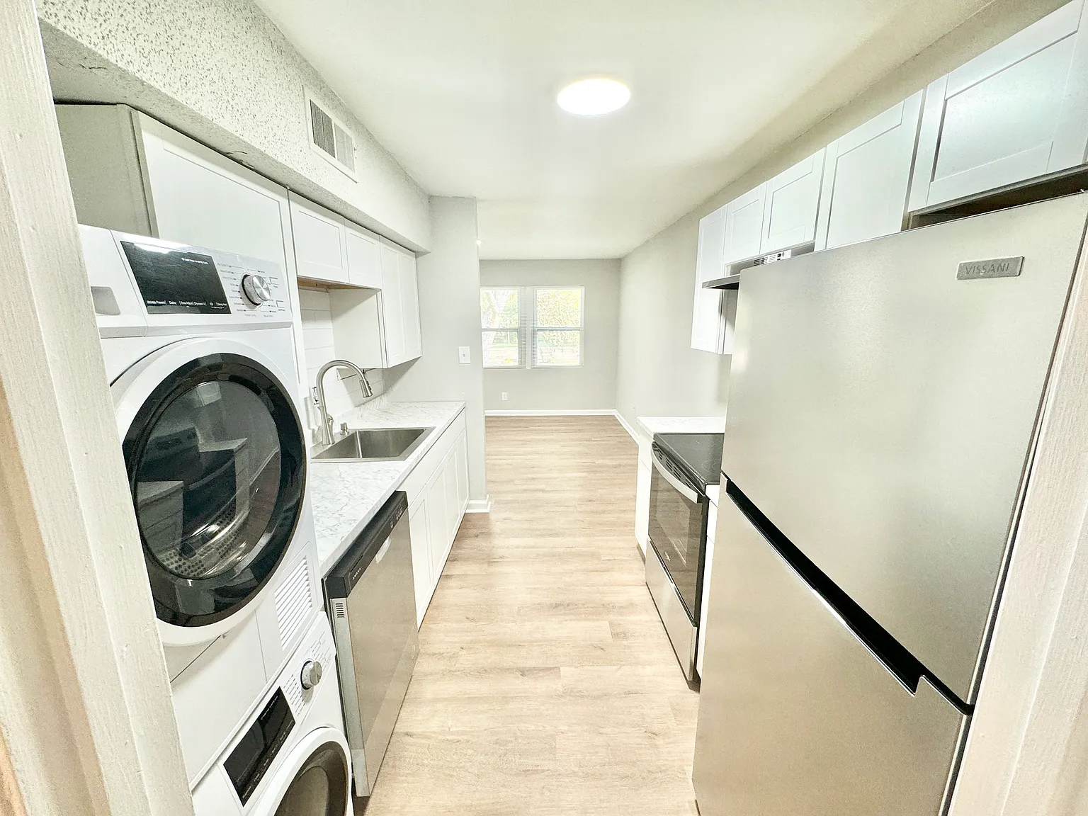 1 bed, 500 sqft, $1,225 — Photo 2