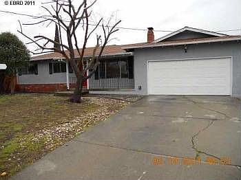 1st image of 2612 John Glenn Ct