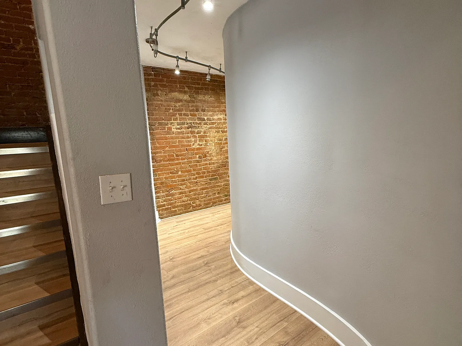 2 bed, 1526 sqft, $2,000 — Photo 4