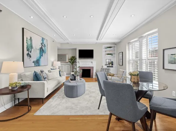 10 Charlesgate E APT 502, Boston, MA 02215