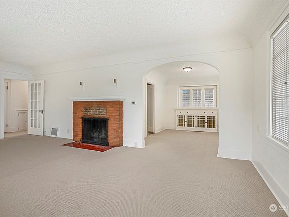 4th image of 5614 S Sheridan Avenue