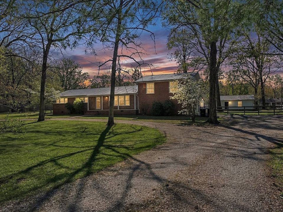 1st image of 105 Inglewood Dr