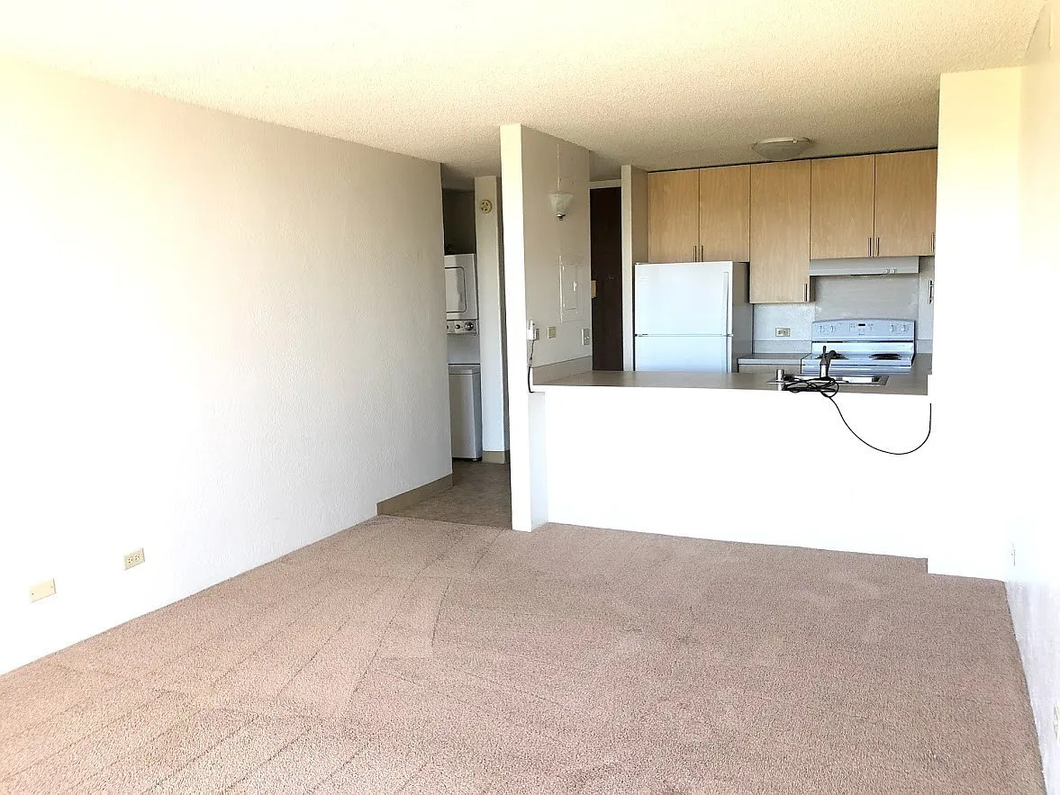 Pearl 2 - 1 Bedroom/1 Bathroom/1 Assigned Covered Parking — Photo 3