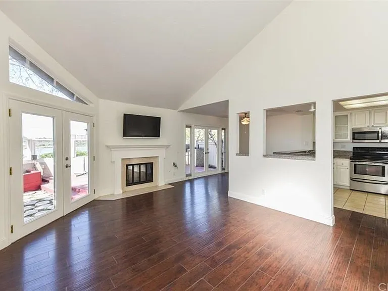 309 Stanford Ct #42 — Photo 11