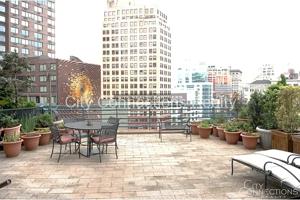 Rented by City Connections Realty | media 18