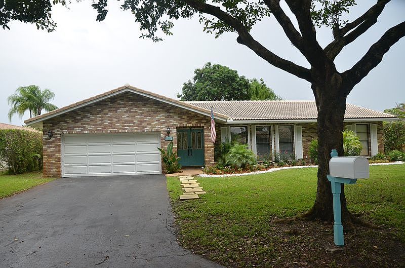 1st image of 10995 NW 12th Mnr