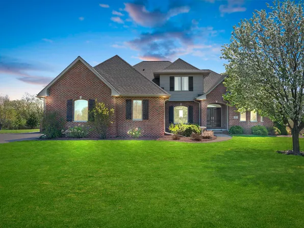 7 Corn Silk Ct, Wrightstown, WI 54180