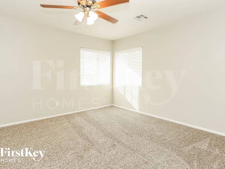 9512 Quitman Ave — Photo 11