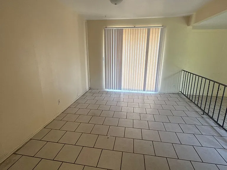 7926-7928 Diana Marie Dr — Photo 11