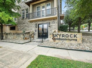 2800 Sandage Ave #301, Fort Worth, TX 76109