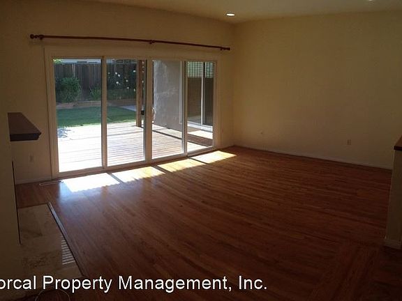 4th image of 247 Kensington Way