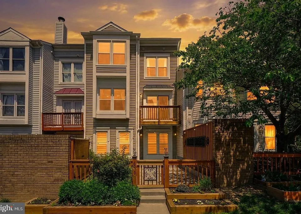 6010 Sunset Ridge Ct