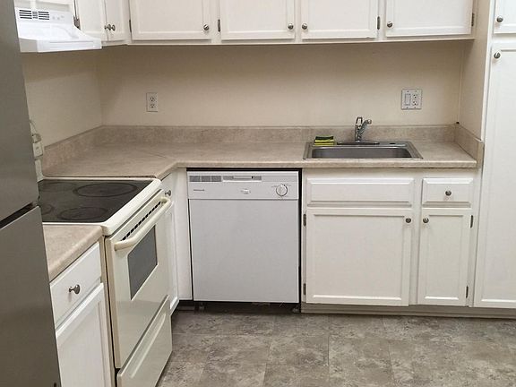 4th image of 12823 Cara Dr