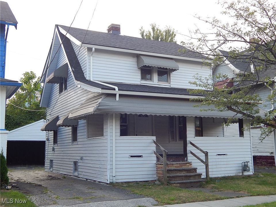 1st image of 962 E 130th St