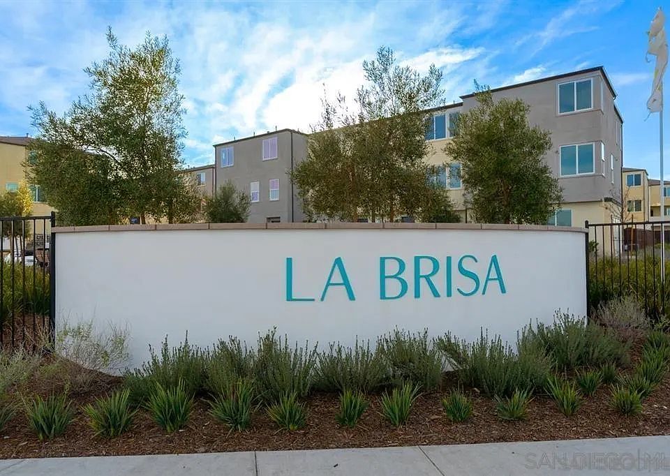 1st image of 5470 Shorefront Dr Unit 154