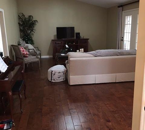 3rd image of 107 Brookside Ct