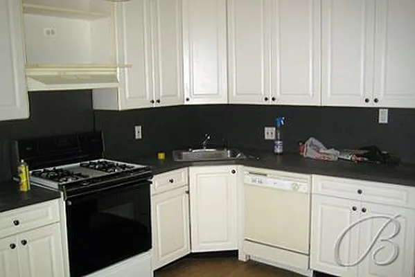 Rented by Bellmarc Realty | media 3