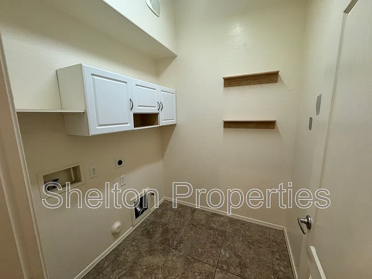 21163 W Sunrise Ln — Photo 7