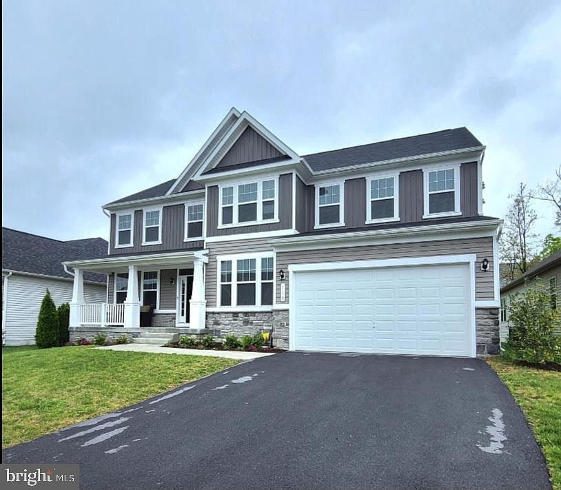 2nd image of 110 Bentpath Ct