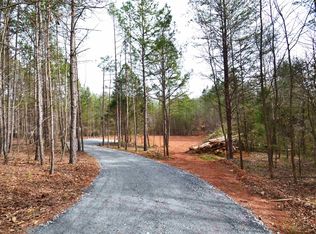 177 Sunny Slope Dr, Cowpens, SC 29330