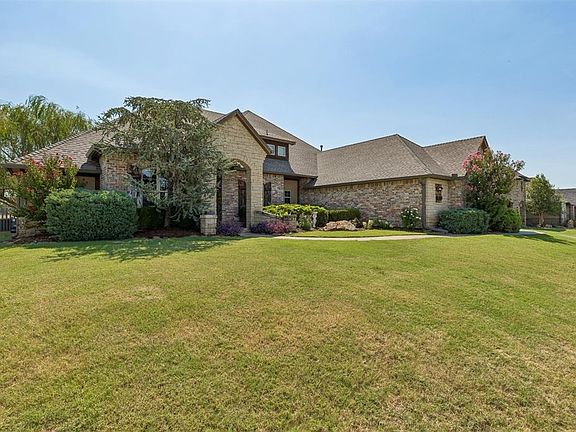 3rd image of 22982 Crossfield Ct