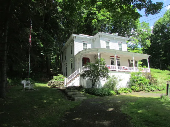 449 Lake Ave, Montrose, PA 18801