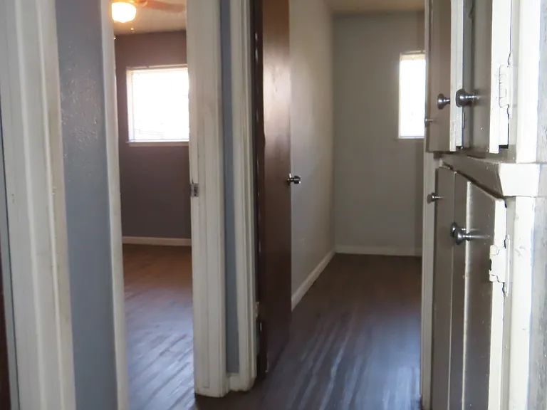2530 W Mission Ct — Photo 9