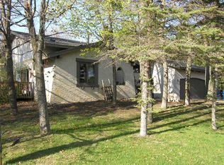 624 221st Ave NW, Oak Grove, MN 55011