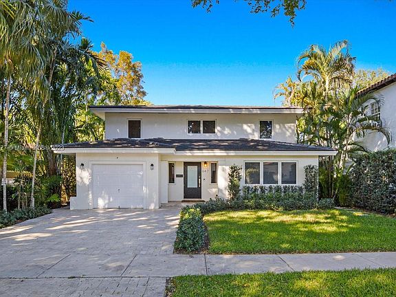 5th image of 647 Velarde Ave