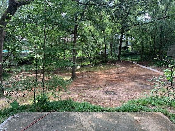 5th image of 2205 Beech Dr
