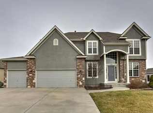 1810 NW 92nd Pl, Kansas City, MO 64155