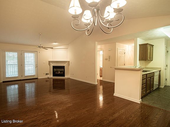 3rd image of 1124 Powerhouse Ln Unit 206