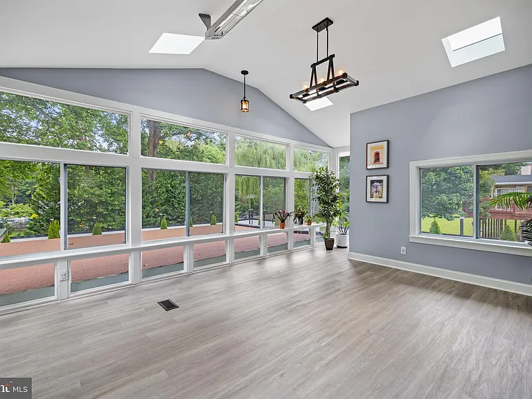 13908 Pleasant Grove Ct — Photo 23