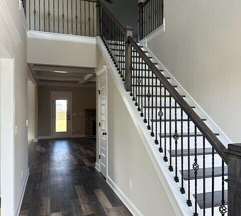2nd image of 3004 Rosewood Drive