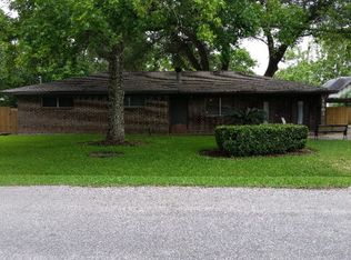 1303 Mac Dr, Sweeny, TX 77480