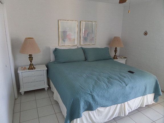 4th image of 1700 Gulf Blvd APT 206
