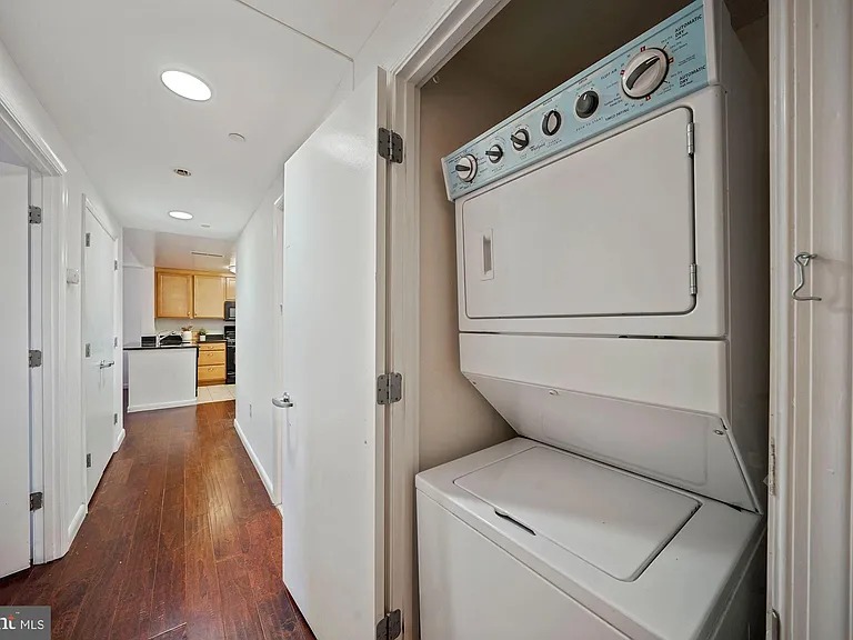 355 I St SW #410 — Photo 10