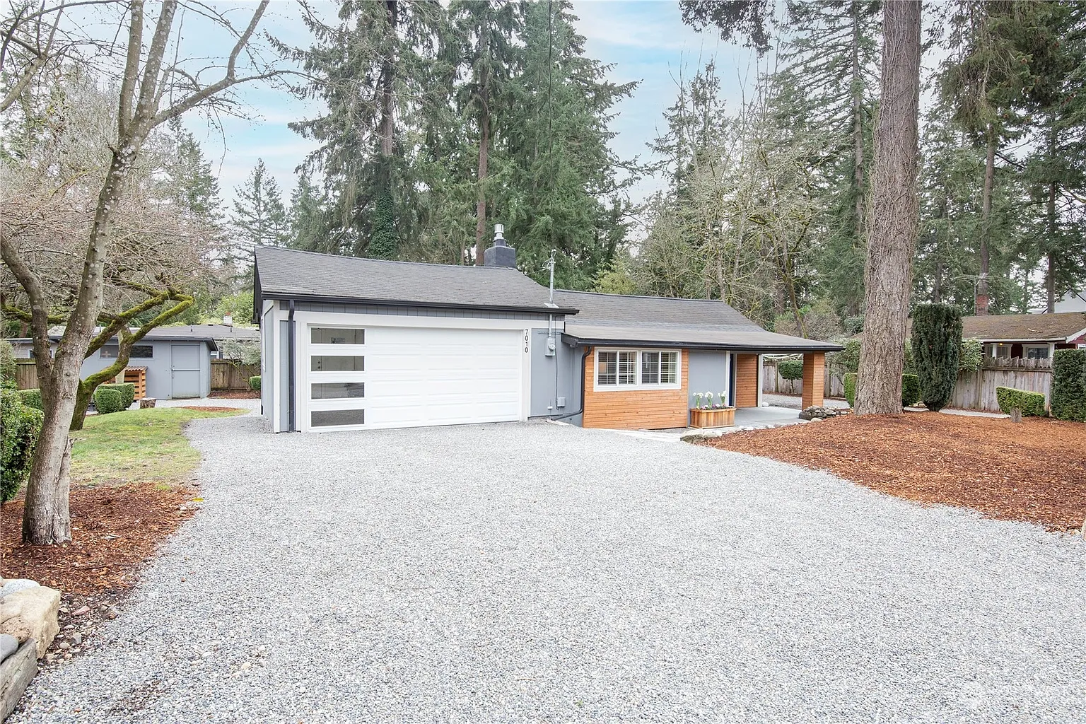 7010 Mount Tacoma Drive SW photo 1
