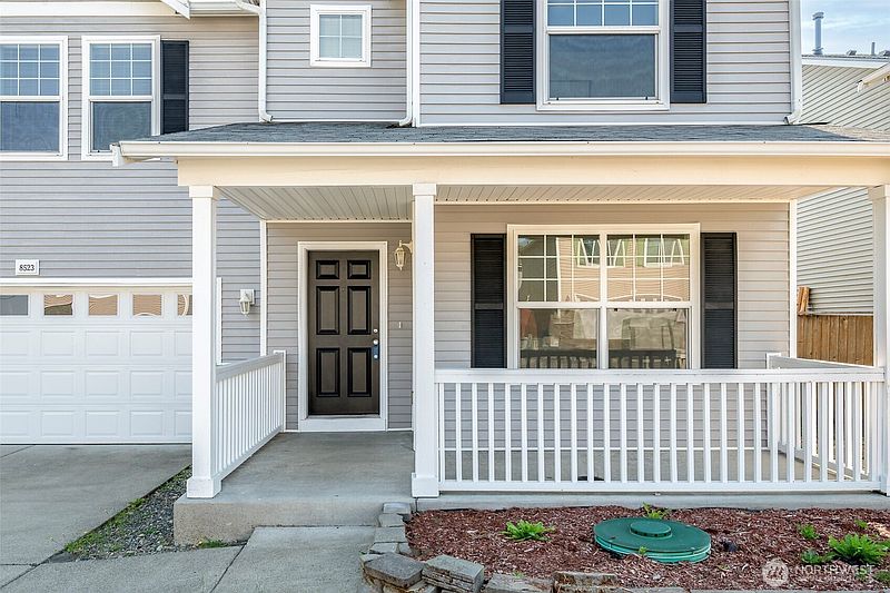 2nd image of 8523 21st Avenue E