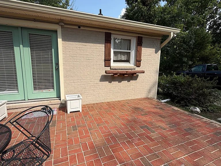 4807 Donvic Dr — Photo 24