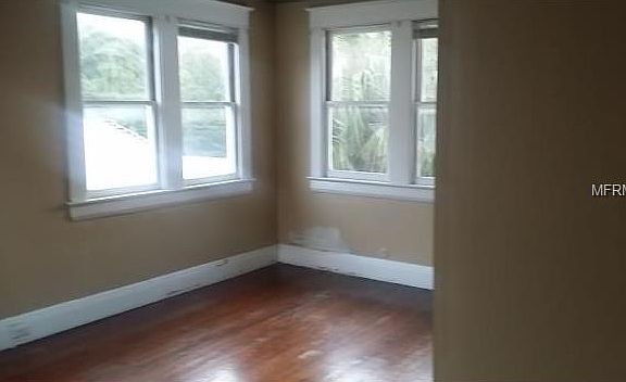 5th image of 2906 N Central Ave