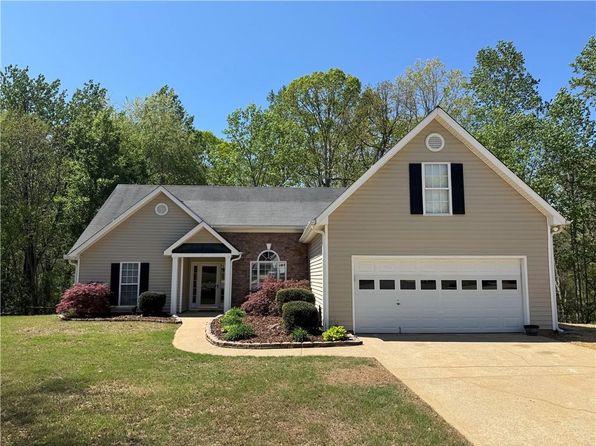 5668 Blanchard Pl, Sugar Hill, GA 30518