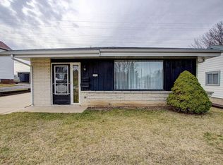 1317 S 98th St, West Allis, WI 53214